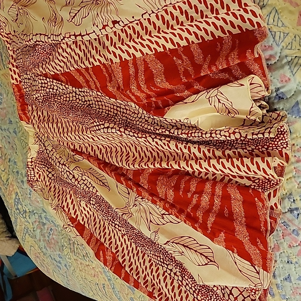 Women's Red and Cream Patterned Midi Skirt